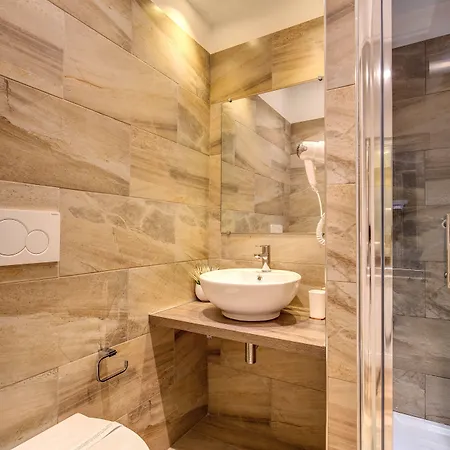 Pensjonat Chester 4*